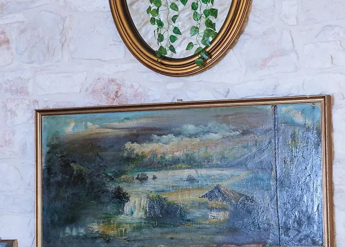 Opera לינה וארוחת בוקר