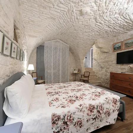 Opera B&B 로코로톤도